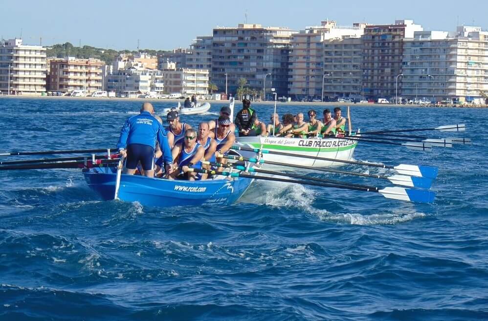 Regata de remo celebrada en Santa Pola