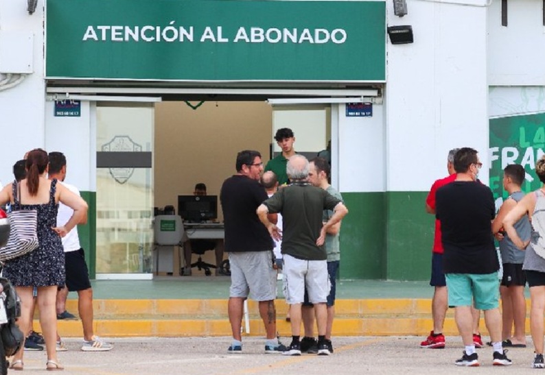 Venta de abonos del Elche CF en la temporada 22-23 / Elche CF Oficial