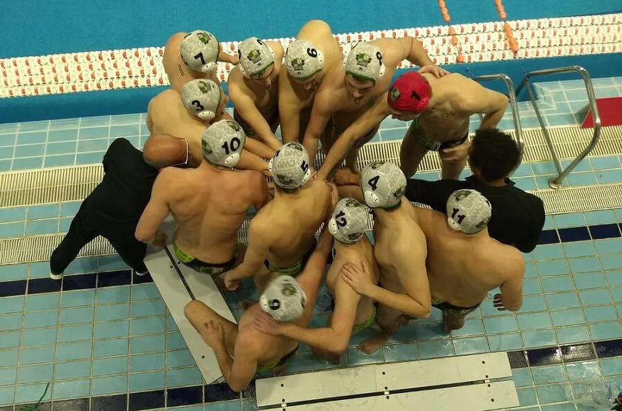 El equipo del Waterpolo Elx durante un partido de la temporada 18-19