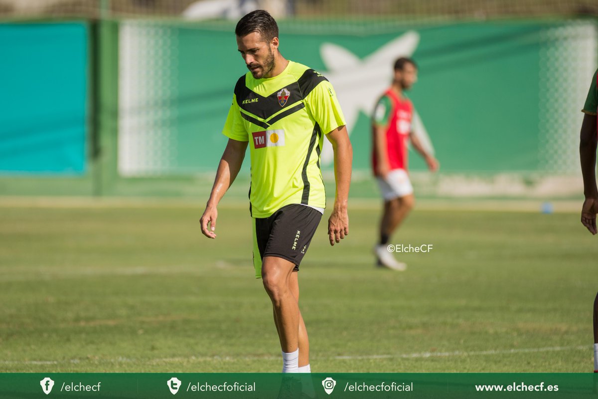 Xavi Torres, durante su presentación / Elche CF