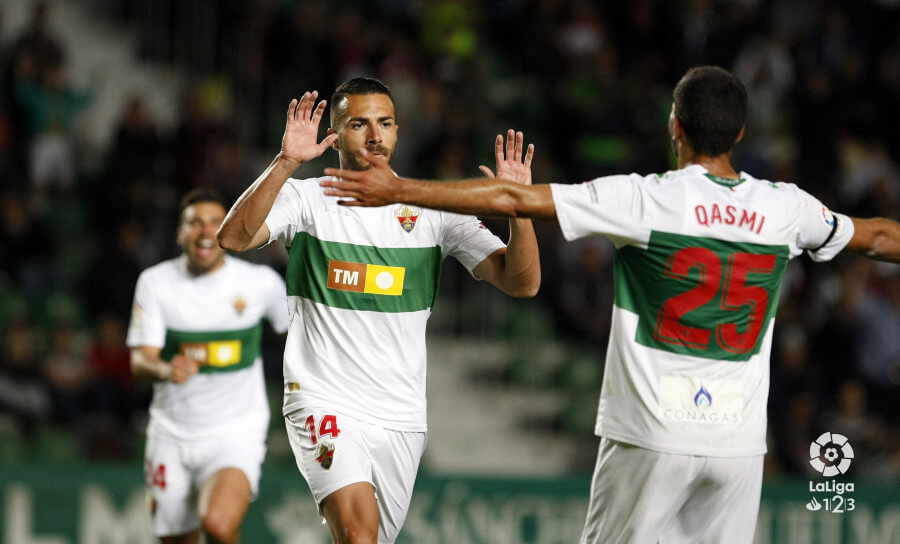 Xavi Torres y Yacine Qasmi celebran un gol al Tenerife | LFP